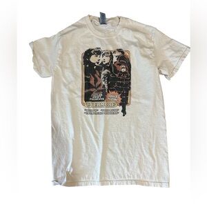 Gildan Cream Short Sleeve Tee Casual Comfort